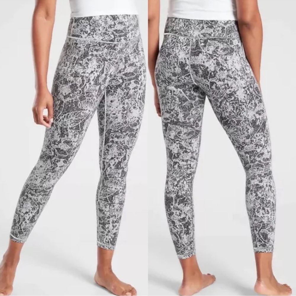 Athleta Elation 7/8 Print Leggings Graffiti Print XXS - Picture 3 of 7